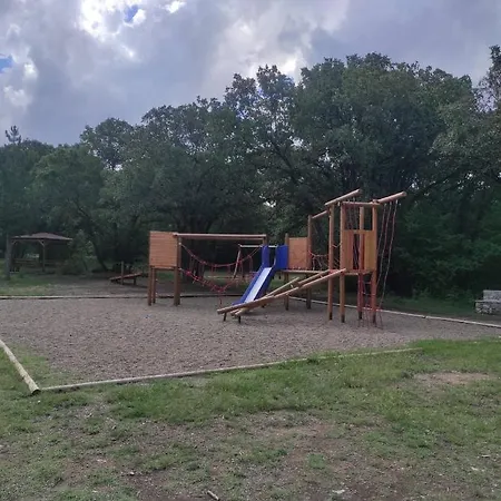 The Stone House كوزاني